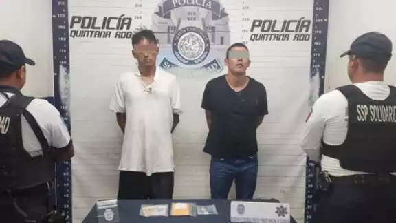 Los hombres llevaban consigo 10 mil pesos en efectivo
