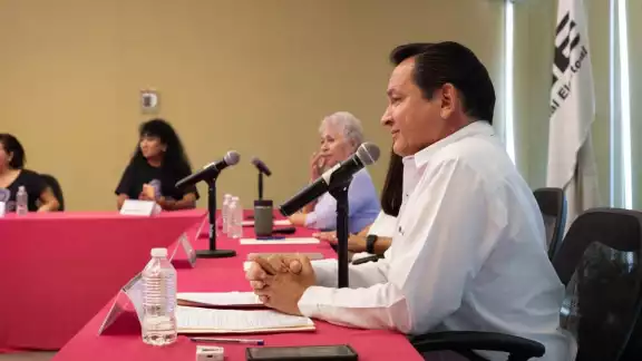 Joaquín Díaz Mena advirtió sobre la importancia de los trabajadores del estado