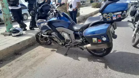 El impacto fue contra un automóvil