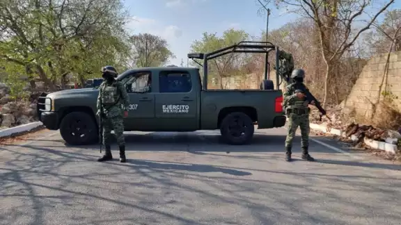 Durante el cateo se detuvieron a Argelia G. A., de 63 años, y Fernando B. D., de 61. Durante el cateo se detuvieron a Argelia G. A., de 63 años, y Fernando B. D., de 61.