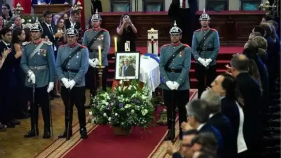 Este viernes se realiza el funeral de Estado del expresidente de Chile, Sebastián Píñera en la antigua sede del Congreso Nacional en Santiago