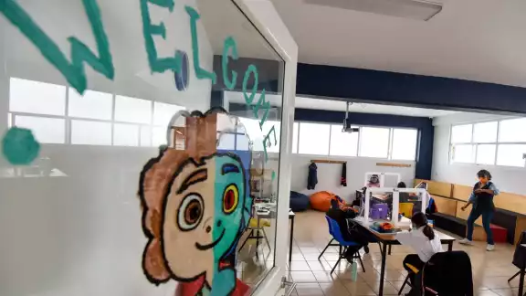 Las vacaciones para el ciclo escolar están divididas en tres períodos, el de invierno, de primavera y verano