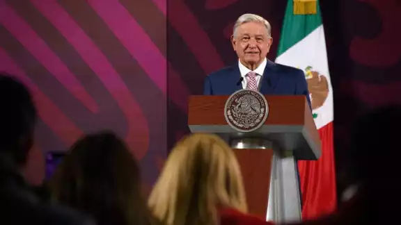 Andrés Manuel López Obrador encabeza este viernes 16 de febrero, la conferencia mañanera desde el estado de Puebla