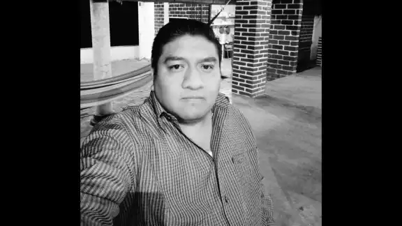 Lenin Serrano Espíndola, dirigente de la Coordinadora Estatal de Trabajadores de la Educación de Guerrero, fue asesinado en el municipio de Teloloapan Lenin Serrano Espíndola, dirigente de la Coordinadora Estatal de Trabajadores de la Educación de Guerrero, fue asesinado en el municipio de Teloloapan