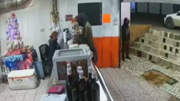 El video del asalto en Tijuana fue difundido en Twitter El video del asalto en Tijuana fue difundido en Twitter
