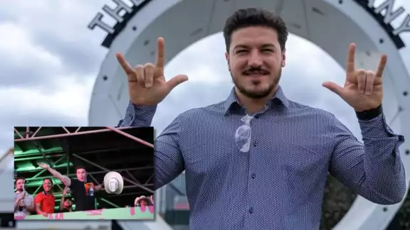 Samuel García recibió múltiples críticas por el acto