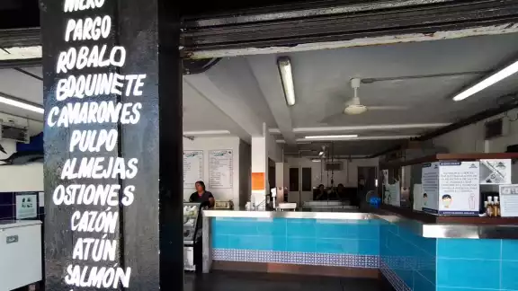 Una de las tradiciones de la vigilia es de no consumir carne roja, por lo que la gente acostumbra a comer pescado