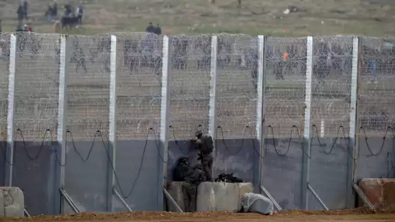 Históricamente, la Franja de Gaza ha sido habitada por diversos grupos a lo largo de los siglos Históricamente, la Franja de Gaza ha sido habitada por diversos grupos a lo largo de los siglos