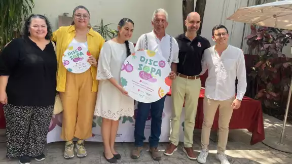 Se reúnen voluntarios con consigna de rescatar alimentos, usualmente en mercados Se reúnen voluntarios con consigna de rescatar alimentos, usualmente en mercados