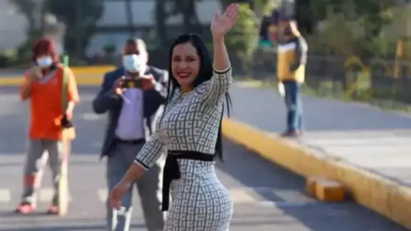 Sandra Cuevas amenazó con exhibir expedientes a integrantes del Frente Amplio por México