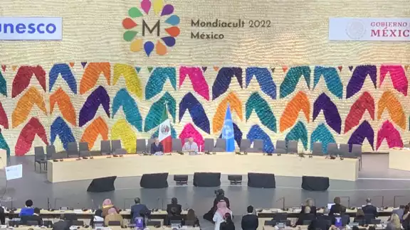 Perú y México firman un acuerdo para revitalizar sus lenguas indígenas Perú y México firman un acuerdo para revitalizar sus lenguas indígenas