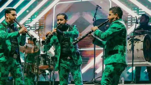 La Banda El Recodo se presentó en la Feria de Hopelchén La Banda El Recodo se presentó en la Feria de Hopelchén
