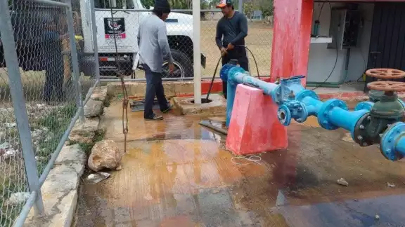 Vecinos reportan constantes fallas en suministro de agua en la comunidad de Santa Rita