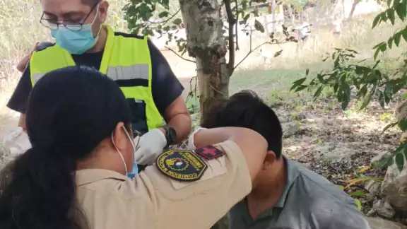 Oficiales de esa ciudad tomaron datos del hecho y recopilaron información de los familiares de cómo sucedió el accidente Oficiales de esa ciudad tomaron datos del hecho y recopilaron información de los familiares de cómo sucedió el accidente