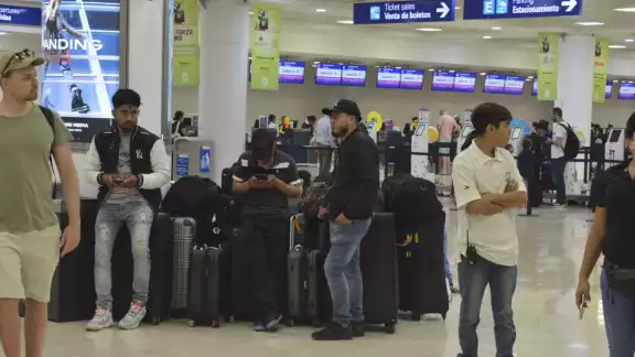 Señalaron que se les contrató para la pizca de jitomate en el Estado de Jalisco, pero los recursos son insuficientes