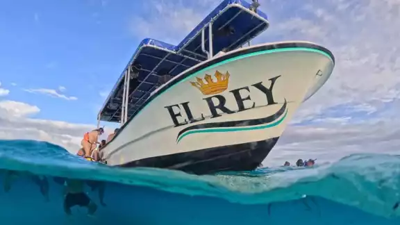 Esta sería la tercera lancha que es sustraída en la isla. Esta sería la tercera lancha que es sustraída en la isla.