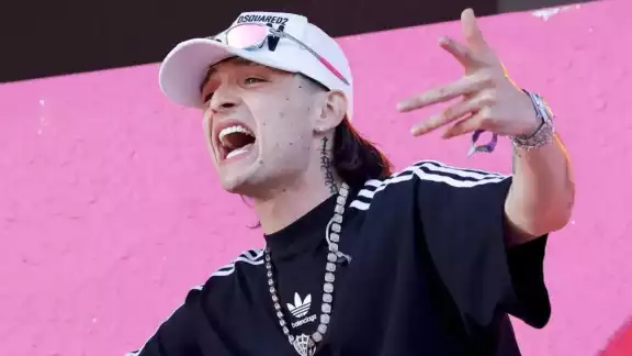 El cantante de corridos tumbados fue amenazado por el Cártel de Jalisco Nueva Generación
