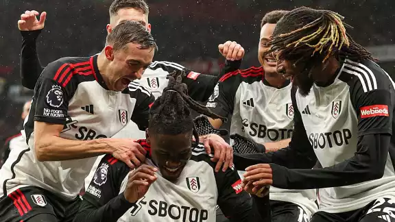 Los 'Cottagers' continúan abajo en la Premier (12)