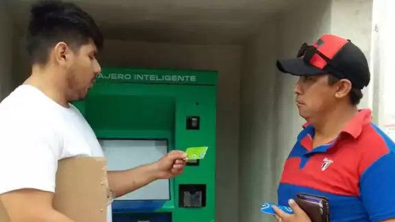 Las nuevas tarjetas Va y Ven ya podrán recargarse en los cajeros Las nuevas tarjetas Va y Ven ya podrán recargarse en los cajeros