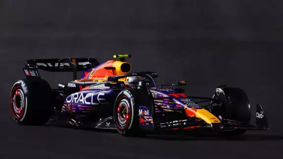 Sergio 'Checo' Perez largará noveno en el Gran premio de Abu Dhabi Sergio 'Checo' Perez largará noveno en el Gran premio de Abu Dhabi