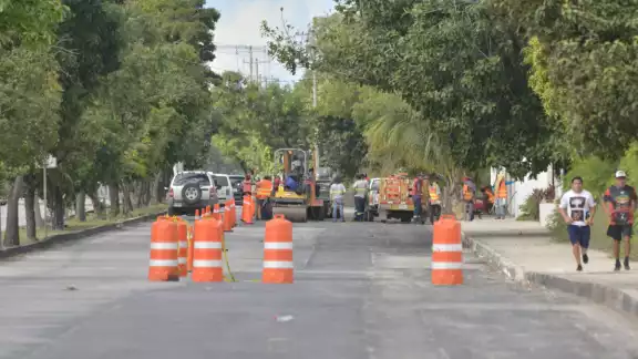 Criticas y denuncias de ciudadanos por proyectos de pavimentación sin planificación, que quedarán a medias como todos los trabajos que se realizan actualmente. Criticas y denuncias de ciudadanos por proyectos de pavimentación sin planificación, que quedarán a medias como todos los trabajos que se realizan actualmente.