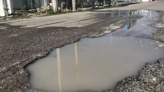 En zonas como la avenida Prolongación Tulum, la Región 94, la Supermanzana 73 y el Mercado 23 pueden observarse tuberías rotas que no son atendidas. En zonas como la avenida Prolongación Tulum, la Región 94, la Supermanzana 73 y el Mercado 23 pueden observarse tuberías rotas que no son atendidas.