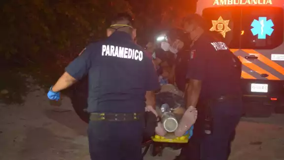 Los gritos del turista al no poder salir del agua alertaron a otros bañistas