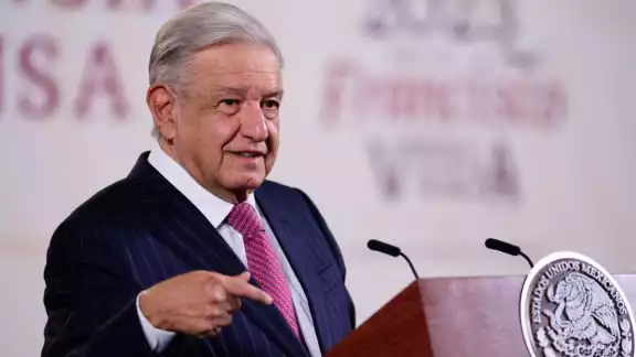 Andrés Manuel López Obrador adelantó que festejará su cumpleaños 70, visitando a los pueblos yaquis Andrés Manuel López Obrador adelantó que festejará su cumpleaños 70, visitando a los pueblos yaquis