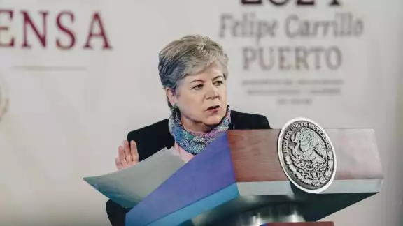 La Secretaría de Relaciones Exteriores a cargo de Alicia Bárcena informó que mantiene gestiones a través de canales diplomáticos para liberar a os connacionales retenidos en Gaza y en el Mar Rojo La Secretaría de Relaciones Exteriores a cargo de Alicia Bárcena informó que mantiene gestiones a través de canales diplomáticos para liberar a os connacionales retenidos en Gaza y en el Mar Rojo