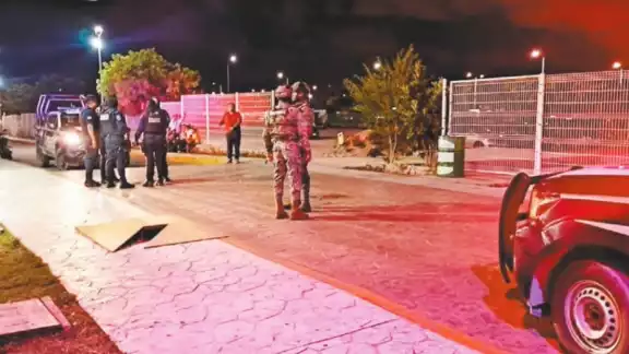 Debido a la gravedad de sus heridas, que le hacían perder la conciencia por momentos, la presunta víctima fue llevada al Hospital General