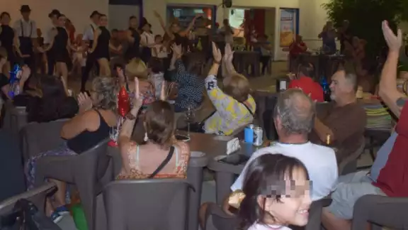 Familias estadounidenses se reunieron para celebrar el Día de Acción de Gracias Familias estadounidenses se reunieron para celebrar el Día de Acción de Gracias