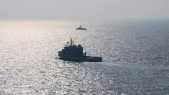Irán anunció este viernes el envío de dos buques de guerra a aguas internacionales