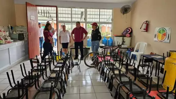 Los padres de familia fueron los encargados de ver que el recurso no fuera desperdiciado y que se construya con calidad