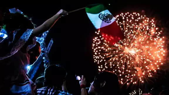 Este año los días 15 y 16 de septiembre no fueron considerados como puente Este año los días 15 y 16 de septiembre no fueron considerados como puente