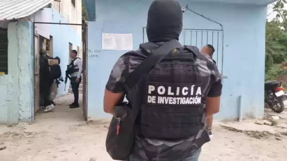 Una casa fue cateada en Cancún, donde se aseguraron drogas Una casa fue cateada en Cancún, donde se aseguraron drogas