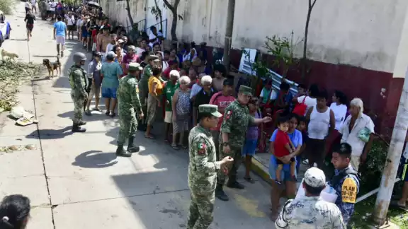 El despliegue de uniformados en Acapulco ha comenzado desde antes que golpeara el huracán