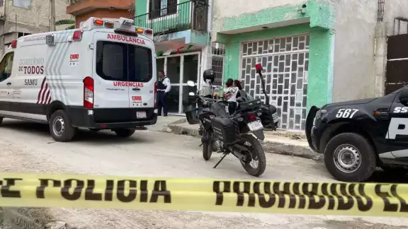 Familiares forzaron la puerta y fue cuando encontraron el cuerpo suspendido Familiares forzaron la puerta y fue cuando encontraron el cuerpo suspendido