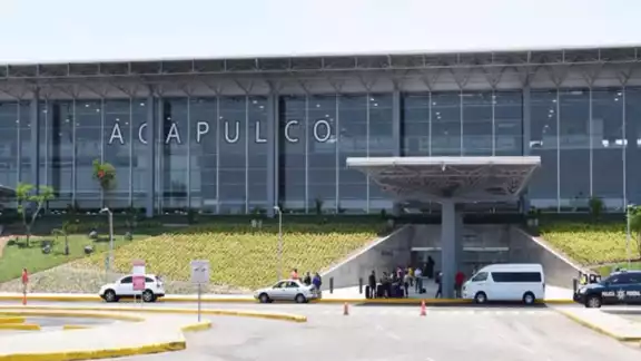 El aeropuerto de Acapulco sufrió daños en su infraestructura El aeropuerto de Acapulco sufrió daños en su infraestructura