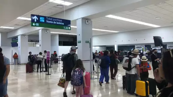 Es el tercer vuelo cancelado por la aerolínea en el mes de marzo Es el tercer vuelo cancelado por la aerolínea en el mes de marzo