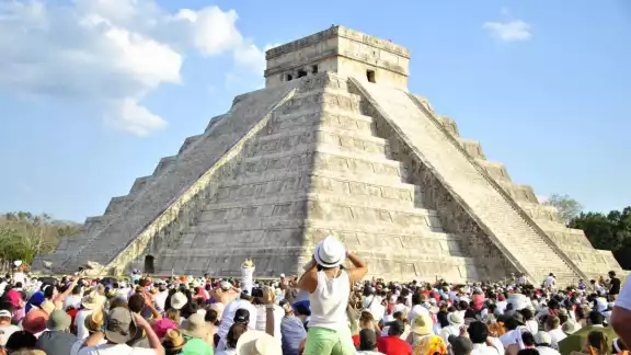 Entre enero y febrero México recibió 4 millones 377 mil turistas de internación vía aérea Entre enero y febrero México recibió 4 millones 377 mil turistas de internación vía aérea