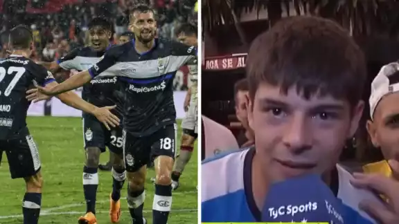 El joven mandó saludos a su maestra a través de la televisión El joven mandó saludos a su maestra a través de la televisión