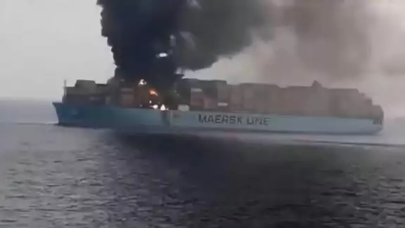 Los rebeldes hutíes de Yemen han mantenido sus ataques con drones a barcos que pasan frente a las costas de Yemen en el Mar Rojo