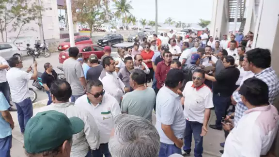 La ciudadanía siempre pone en contra de que los taxistas no prestan el servicio La ciudadanía siempre pone en contra de que los taxistas no prestan el servicio