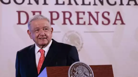Andrés Manuel López Obrador encabeza este viernes 9 de febrero, la conferencia mañanera desde Palacio Nacional