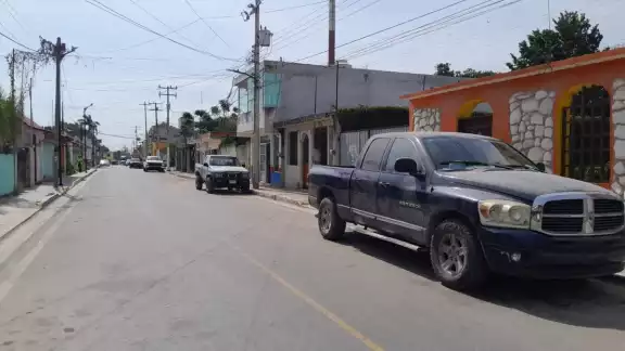 El delincuente huyó al ver la presencia de los vecinos El delincuente huyó al ver la presencia de los vecinos