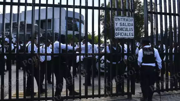 La Secretaría de Protección y Seguridad Ciudadana fue tomada desde el cambio de turno La Secretaría de Protección y Seguridad Ciudadana fue tomada desde el cambio de turno