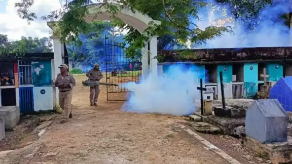 Bajo el riesgo del dengue, se sanearán 16 cementerios antes de la festividad de los fieles difuntos