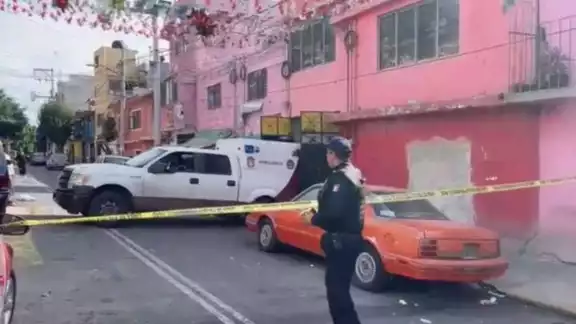 Un hombre de 26 años de edad es el principal sospechoso del asesinato de su madre y abuela en Tlalnepantla, Estado de México Un hombre de 26 años de edad es el principal sospechoso del asesinato de su madre y abuela en Tlalnepantla, Estado de México