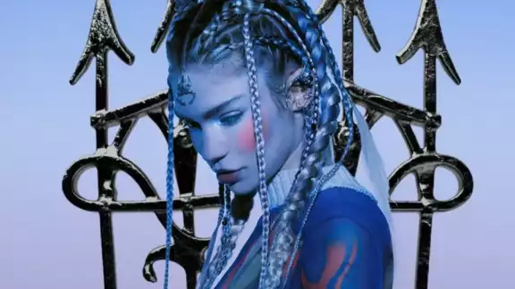 Grimes reemplazará a FKA Twigs en el Axe Ceremonia