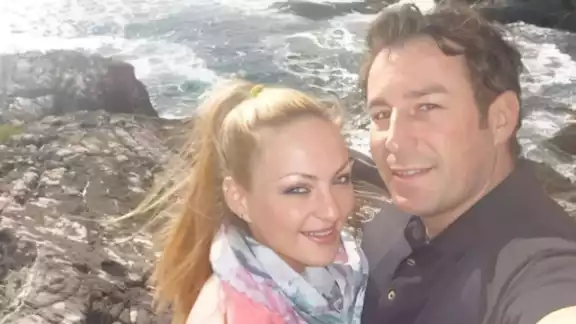 La pareja había salido a explorar el lugar. Foto: Especial